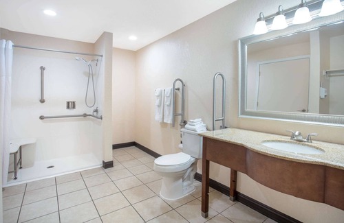 Hawthorne Hotel | Travelodge by Wyndham Hawthorne