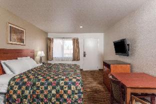 Hemet Hotel | Travelodge by Wyndham Hemet CA