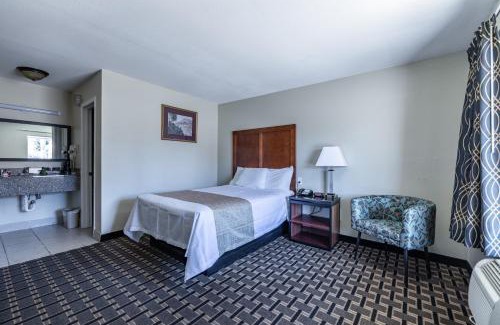 Jackson Hotel | Travelodge by Wyndham Jackson I-40 Exit 82