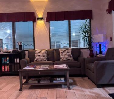 Newberg Hotel | Travelodge by Wyndham, Newberg