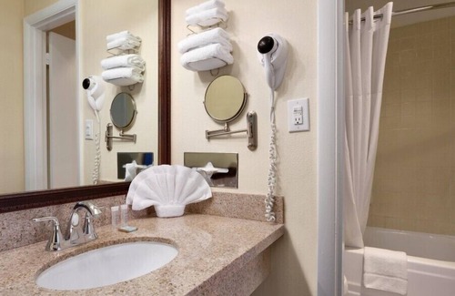 East Side Costa Mesa Hotel | Travelodge by Wyndham Orange County Airport/Costa Mesa