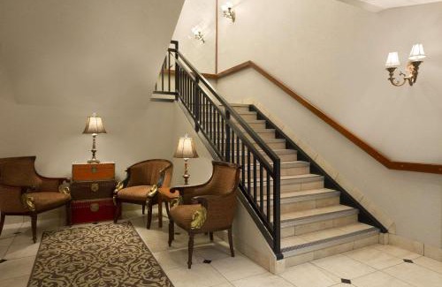 Strathmore Hotel | Travelodge by Wyndham Strathmore