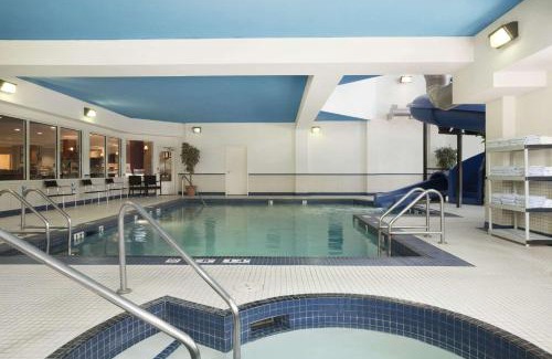 Strathmore Hotel | Travelodge by Wyndham Strathmore