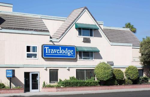 Sunset Beach Hotel | Travelodge by Wyndham Ocean Front