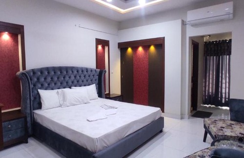 Fatehjang House | Travelodge Guesthouse