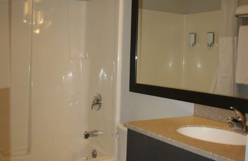 New Glasgow Hotel | Travelodge Suites by Wyndham New Glasgow