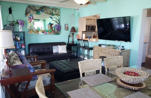 Deerfield Beach House | Treasure Cove - 2,100sqft Home away from Home, 1.4m to the Beach, 3bdrm, 2 bath