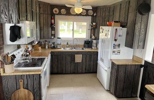 Saratoga Other | Treasure Island Homestead - Rustic Charm Meets Riverfront Serenity