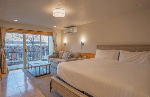 Downtown Park City Hotel | Treasure Mountain Inn - Junior Suite #39 - Cleaning fees included!