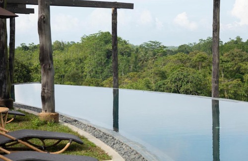 Kathaluwa Hotel | Trebartha East The Round House
