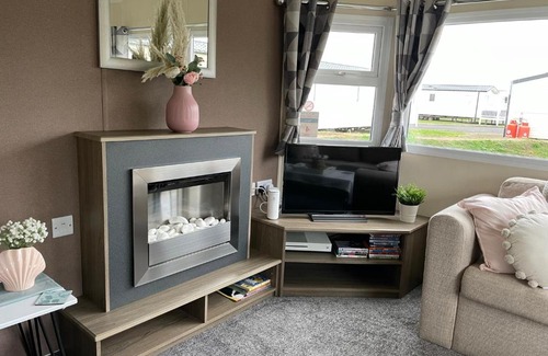 Porthcawl Apartment | Trecco Bay Porthcawl Caravan 8 berth PALMS 4