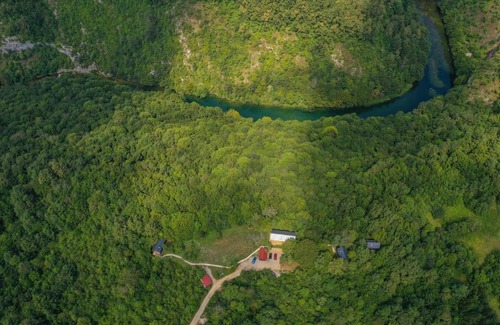 Slunj Cabin | Tree Elements retreat - Treehouse Earth