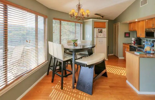 Lakeway Villa | Tree House on Lake Travis #15