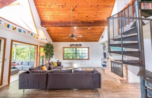 Anna Maria House | Tree Top Bungalow