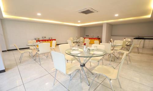 Bangalore City Center Hotel | Treebo Apple Villa