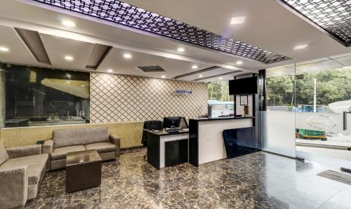 BTM Layout Hotel | Treebo Sahara Suites 750 M From St Johns Medical College And Hospital
