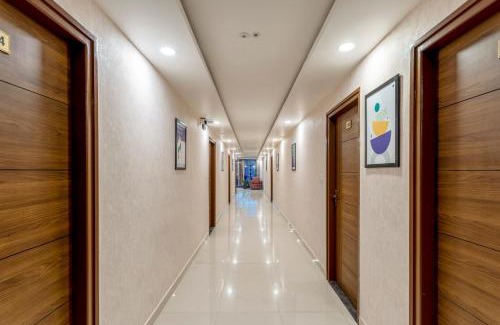 Kalasipalya Hotel | Treebo Silent Woods