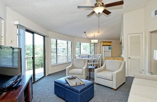 Lakeway House | Treehouse Bungalow - Community Poolhot Tub #12