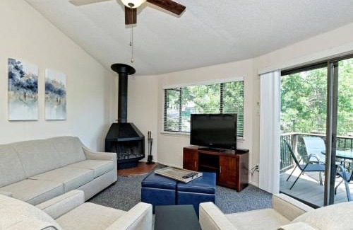 Lakeway House | Treehouse Bungalow - Community Poolhot Tub #12