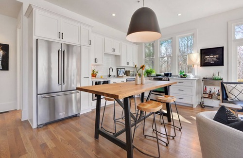 Palmetto House | Treetop Cottage in Selborne