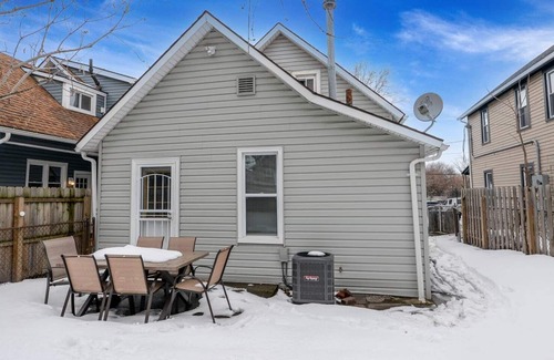 Tremont House | Tremont - Auburn Adventure - Sleeps 7!