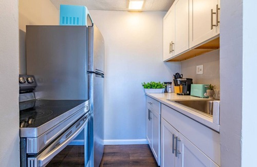 Tremont Apartment | Tremont DWTN Modern entire unit
