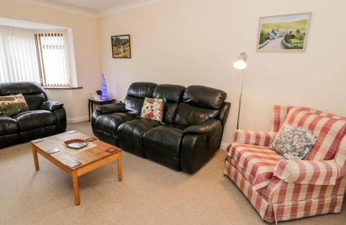 Bala House | Tremyfron