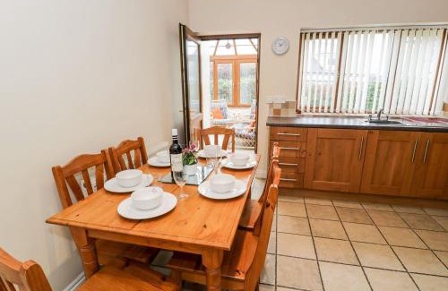 Bala House | Tremyfron