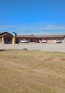 Lindsay Hotel | Trend Motel, RV Park