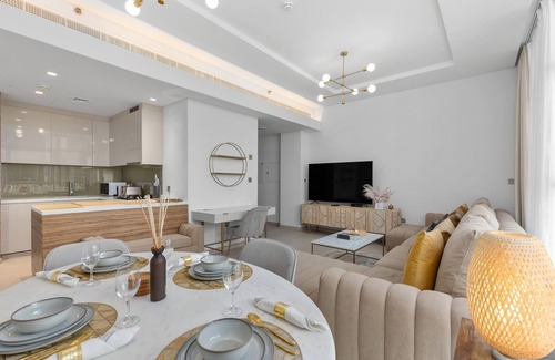 Jumeirah Lake Towers Apartment | Trendy Apt w/Dazzling Vws & Top-Class Facilities