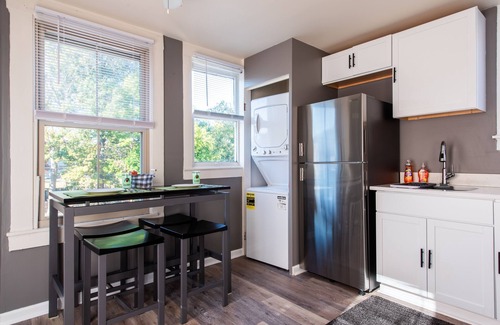 Cherokee Triangle Condo | Trendy Condo walking Distance to Bars, Restaurants, and Coffee Shop