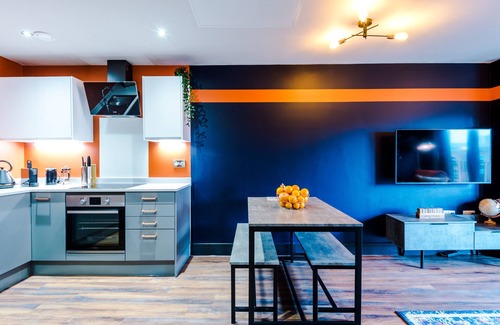 Sheffield Apartment | Trendy Kelham-Island Apartment with Balcony- Great Location