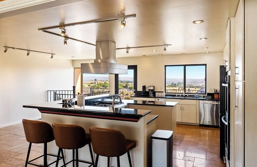 Paso Robles House | Trendy NEW ESTATE- 5 Min to Downtown