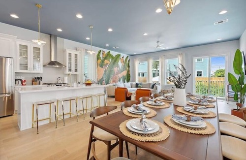 Bayou St. John House | Trendy Oasis with Heated Pool, Grill - Near FQ