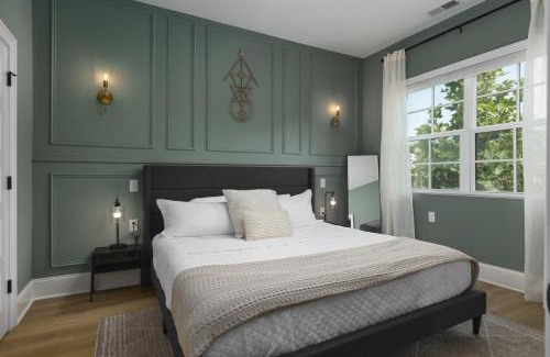 Cleveland Park Apartment | Trendy Spacious Condo, Walk to Coffee and Restaurants