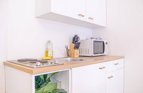 Neulerchenfeld Apartment | Trendy Studio w/Free Coffee - Wiener Stadthalle