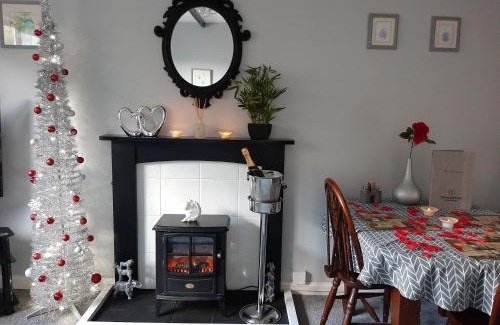 Cardigan House | Trenewydd Farm Holiday Cottages