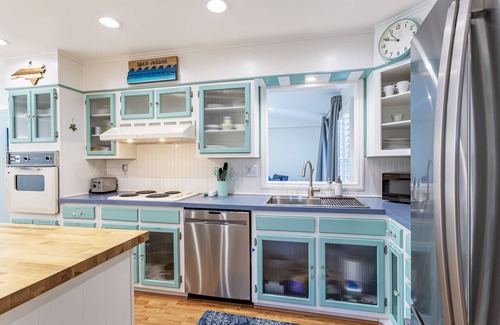 Southern Shores Cottage | Tres Aguas OBX -a boutique cottage retreat -4 BR