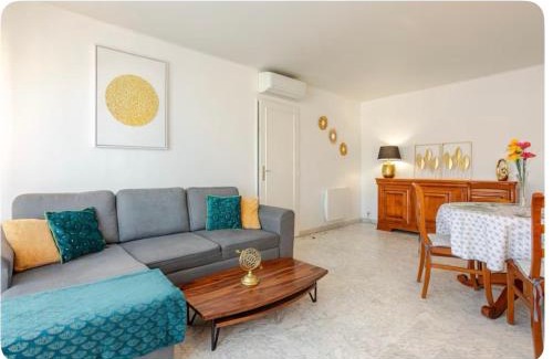 Saint-Raphael Apartment | TRIANGLE D OR 55m2 en bord de plage
