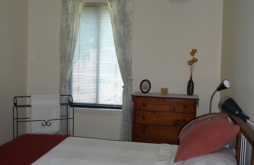 Jindera Other | Triangle Farm Cottage - Bed & Breakfast