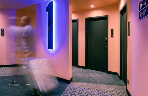 Cœur de Ville Hotel | Tribe Paris La Defense Esplanade