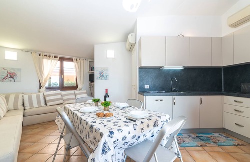 Baia Caddinas Apartment | Trilocale Baja Caddinas Dani, Golfo Aranci, Italy