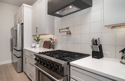 Nashville Cottage | Trinity Beats-private Rooftop Deck-east Nashville