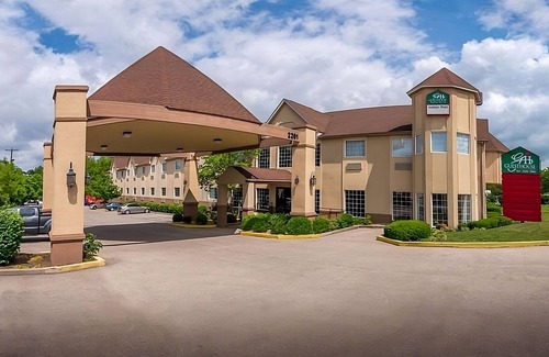 Lexington Hotel | Trip to Lexington on the Budget, Stay at GuestHouse Lexington, Free Parking!