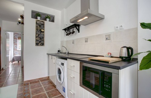 Ojen Apartment | Triple Executive