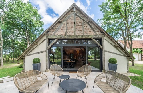 Mery-sur-Cher House | Triple room-Superior-Ensuite-Garden View-1