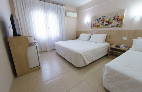 Foz do Iguacu City Centre Hotel | Triple the Space for Lovebirds – Romantic Yet Fun Stay in Central Foz