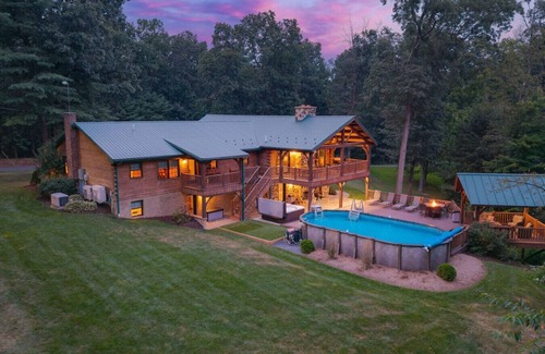 Elliottsburg Cabin | Trophy Whitetail Lodge
