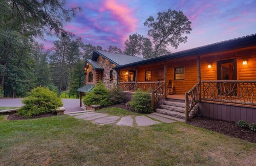 Elliottsburg Cabin | Trophy Whitetail Lodge