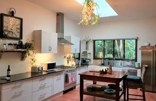 South Golden Beach House | Tropical 2 bedroom home with private pool